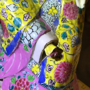 Een Chinees famille rose model van een dame, Yongzheng — foto 16