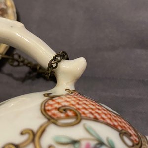 Een Chinees famille rose theeservies met floraal en verguld decor, Qianlong — foto 48