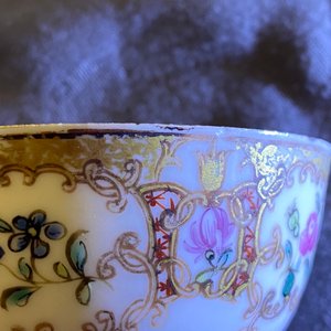 Een Chinees famille rose theeservies met floraal en verguld decor, Qianlong — foto 51