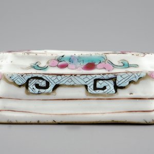 Een Chinees famille rose zoutvat, Qianlong, 18e eeuw — foto 2