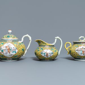 Een Chinees famille verte theeservies met gele fondkleur, 19e eeuw — foto 4