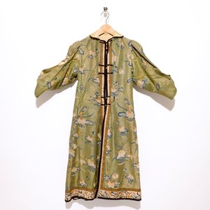 Een Chinees geborduurd opera-kleed, 19/20e eeuw — foto 3