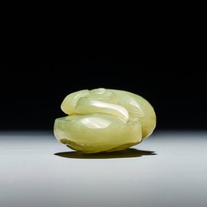 Een Chinees groene jade model van een lingzhi scepter, 19/20e eeuw — foto 3