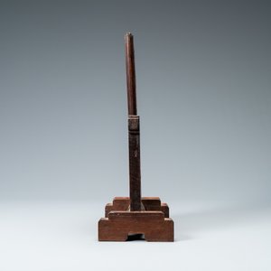 Een Chinees houten tafelscherm met inlegwerk van parelmoer, 19e eeuw — foto 2