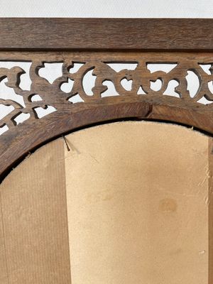 Een Chinees houten tafelscherm met qianjiang cai plaquette, gesigneerd Wang Yeting 汪野亭, gedateerd 1924 — foto 10