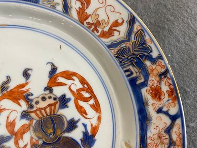 Een Chinees Imari-stijl wapenbord, Kangxi — foto 4