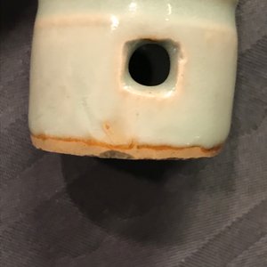 Een Chinees longquan celadon model van een fallus, Ming of later — foto 8