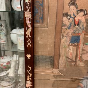 Een Chinees met parelmoer ingelegd houten kamerscherm met beschilderde zijde, 19e eeuw — foto 42
