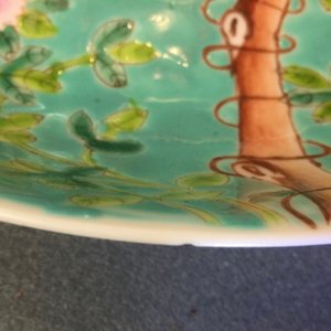 Een Chinees porseleinen bord met turquoise fond in Dayazhai stijl, 19/20e eeuw — foto 3