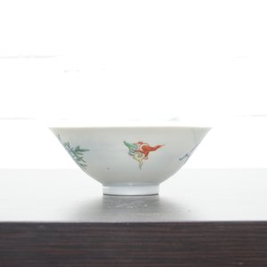 Een Chinees porseleinen doucai kom met een phoenix, 19e eeuw — foto 10
