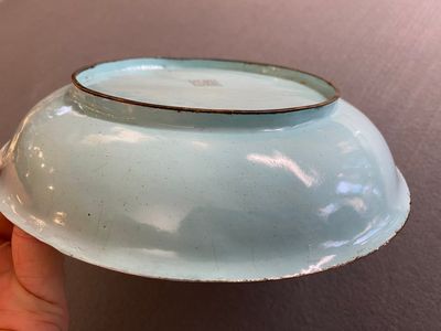 Een Chinees 'san niang jiao zi' bord in Canton email, Shang Xin 賞心 merk, Qianlong — foto 8