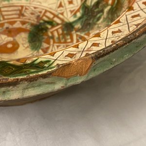 Een Chinees sancai geglazuurd steengoed bassin, Ming — foto 8
