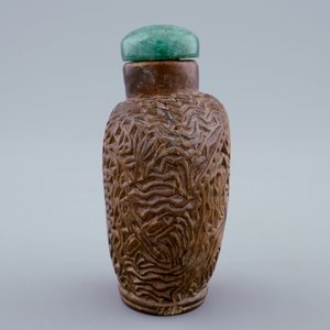 Een Chinees snuifflesje in bamboe gesculpteerd, 19/20e eeuw — foto 2