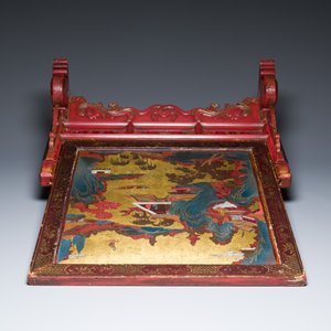 Een Chinees verguld, gelakt en beschilderd houten tafelscherm, Shanxi, 16/17e eeuw — foto 7