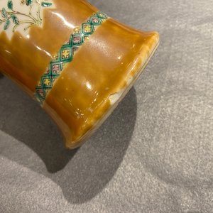 Een Chinees vierdelig famille verte kaststel met capucijner grond, 19de eeuw — foto 12