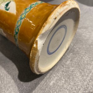 Een Chinees vierdelig famille verte kaststel met capucijner grond, 19de eeuw — foto 19