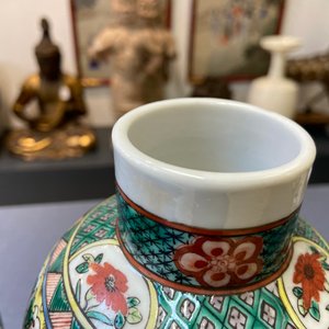 Een Chinees vijfdelig famille verte kaststel, Kangxi merk, 19e eeuw — foto 21
