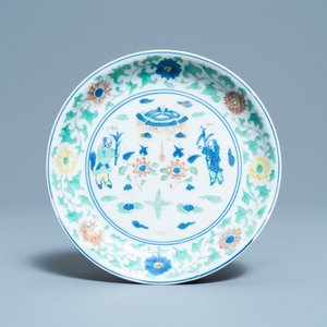 Een Chinees wucai bord met twee jongens, Wanli merk en periode — foto 1