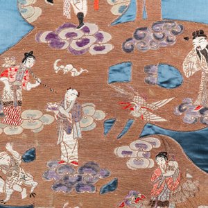 Een Chinees zijden 'Shou' doek met onsterfelijken, 19e eeuw — foto 5