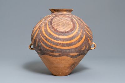 Een Chinese aardewerken vaas, Banshan periode, Majiayao cultuur, 2600 tot 2300 v.C.