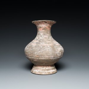 Een Chinese aardewerken vaas met polychrome beschildering, Han — foto 3
