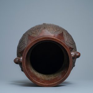 Een Chinese archaïsche bronzen vaas, Zuo zisun yong merk, 18e eeuw — foto 5