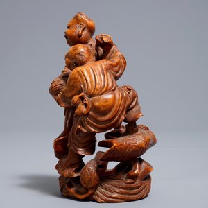 Een Chinese bamboe groep van twee spelende knapen, 19/20e eeuw — foto 5