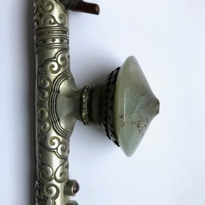 Een Chinese bamboe opiumpijp met jade en half-edelstenen bezet, 19e eeuw — foto 14