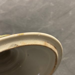Een Chinese Bencharong dekselkom voor de Thaise markt, 19e eeuw — foto 13