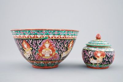 Een Chinese Bencharong kom en een dekselvaasje voor de Thaise markt, 19e eeuw