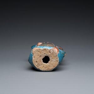 Een Chinese beschilderde terracotta figuur van een mandarijn, Canton, 19e eeuw — foto 7