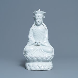 Een Chinese blanc de Chine figuur van Doumu, zegelmerk, 19/20e eeuw — foto 2