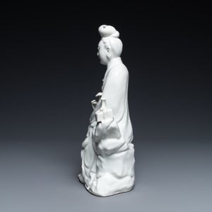 Een Chinese blanc de Chine figuur van Guanyin, zegelmerk, 19/20e eeuw — foto 3