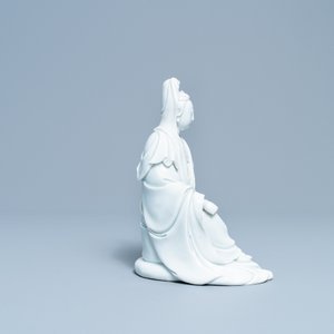 Een Chinese blanc de Chine figuur van Guanyin, zegelmerk, 19/20e eeuw — foto 5