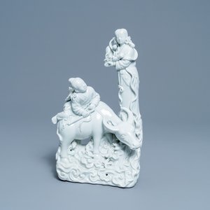 Een Chinese blanc de Chine groep met mythologisch decor, Republiek — foto 1