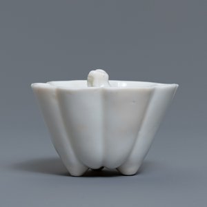 Een Chinese blanc de Chine 'Lu Hong Jian' of 'Hansje in de kelder' fopkopje, Transitie periode — foto 3