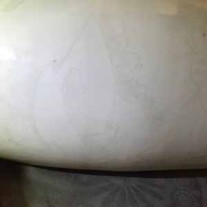 Een Chinese blanc de Chine vaas met onderglazuur decor, 19e eeuw — foto 11