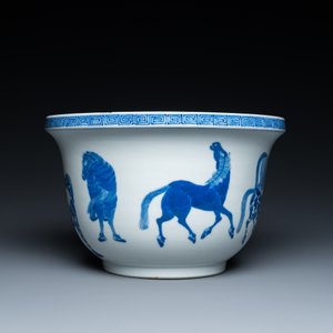 Een Chinese blauw-witte 'Acht paarden van Mu Wang' jardinière, Kangxi merk, 19/20e eeuw — foto 5