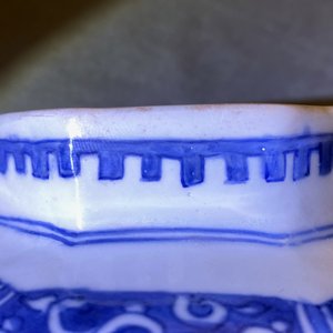 Een Chinese blauw-witte balustervaas met figuren in een landschap, Transitie periode — foto 9