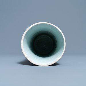 Een Chinese blauw-witte bekervaas, Transitie periode — foto 5
