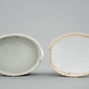 Een Chinese blauw-witte botervloot naar Delfts voorbeeld, Qianlong, 18e eeuw — foto 6