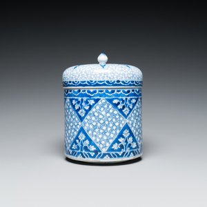 Een Chinese blauw-witte dekselpot, Kangxi — foto 5