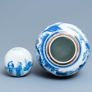 Een Chinese blauw-witte dekselpot met figuren in een landschap, 19e eeuw — foto 5