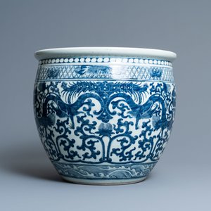 Een Chinese blauw-witte 'draken' viskom, 19e eeuw — foto 5