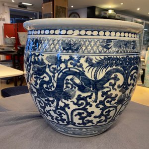 Een Chinese blauw-witte 'draken' viskom, 19e eeuw — foto 10