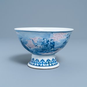 Een Chinese blauw-witte en koperrode stem bowl met onsterfelijken, Republiek — foto 1