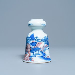 Een Chinese blauw-witte en koperrode vaas, 19/20e eeuw — foto 3