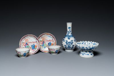 Een Chinese blauw-witte flesvormige vaas, een tazza en een paar famille rose koppen en schotels, Kangxi en later