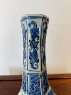 Een Chinese blauw-witte flesvormige vaas met Wang Xizhi, Transitie periode — foto 8