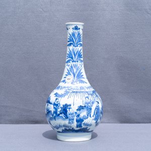 Een Chinese blauw-witte flesvormige vaas, Transitie periode — foto 13